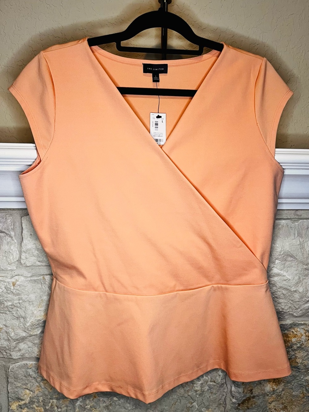 The Limited Peach Peplum Faux-Wrap Top Size Large NEW💥
